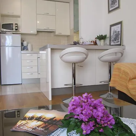 Апартаменти Zd *